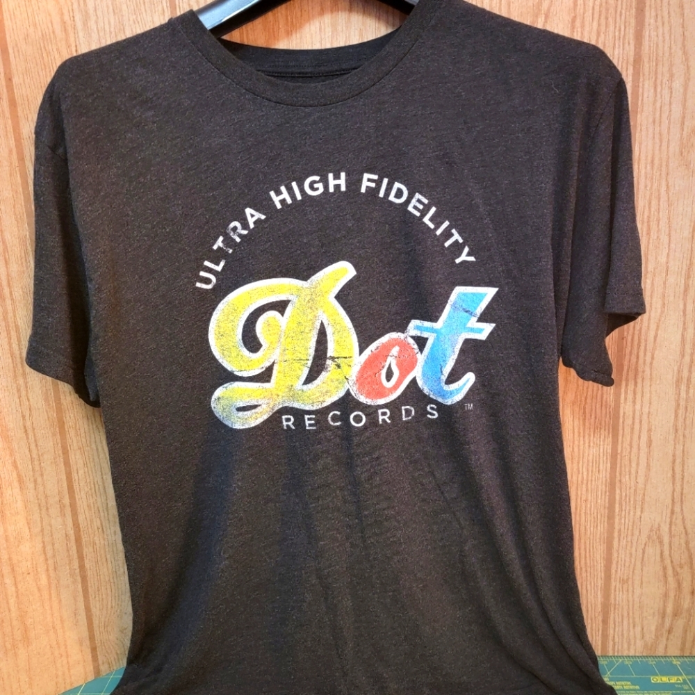 Vintage 90’s Ultra High Fidelity Dot Records Size Large Mens T-Shirt Destressed